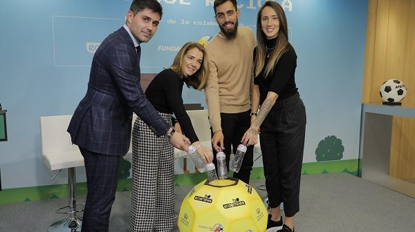 Borja Iglesias y Virginia Torrecilla animan a todos a reciclar