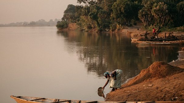 El riesgo añadido de la COVID-19 en países sin agua potable