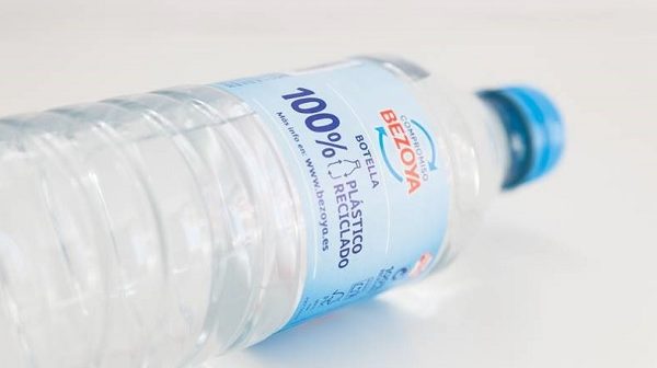 Bezoya presenta su compromiso sostenible con el lanzamiento de botellas 100% plástico reciclado