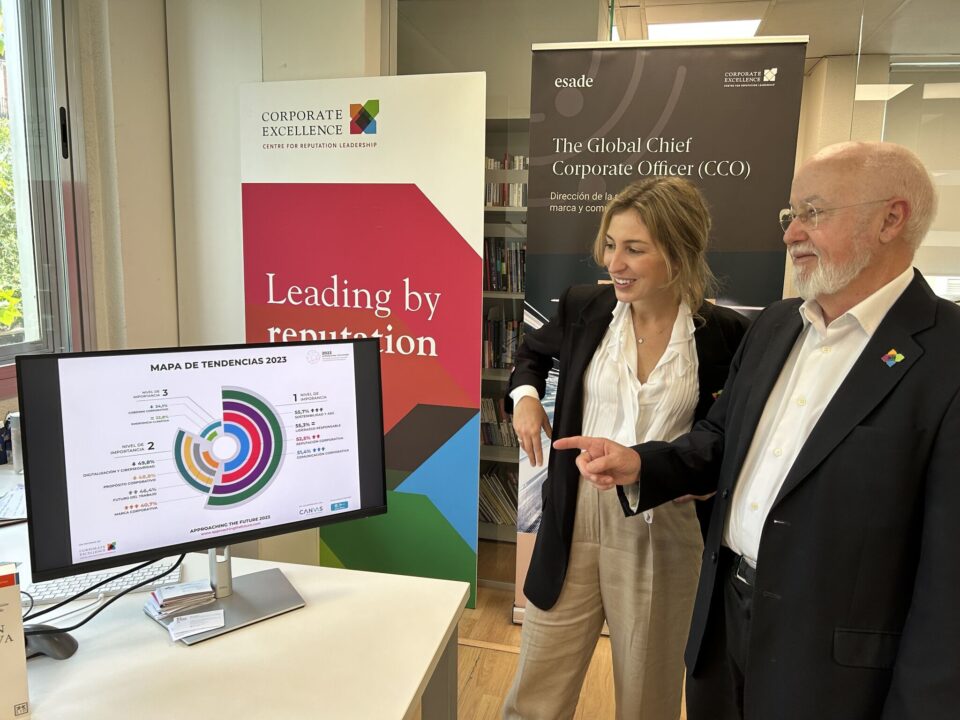 Clara Fontán, directora de Operaciones e Inteligencia y Saida García, directora de Stakeholder Engagement & Growth