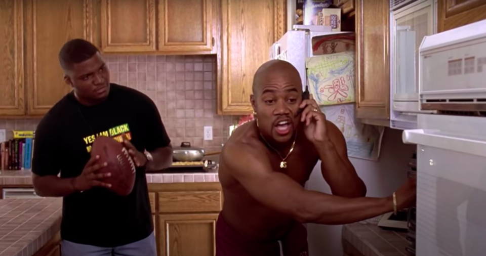 Show me the money!" (¡Muéstrame el dinero!) se hizo mundialmente famosa gracias a la película de 1996 Jerry Maguire.