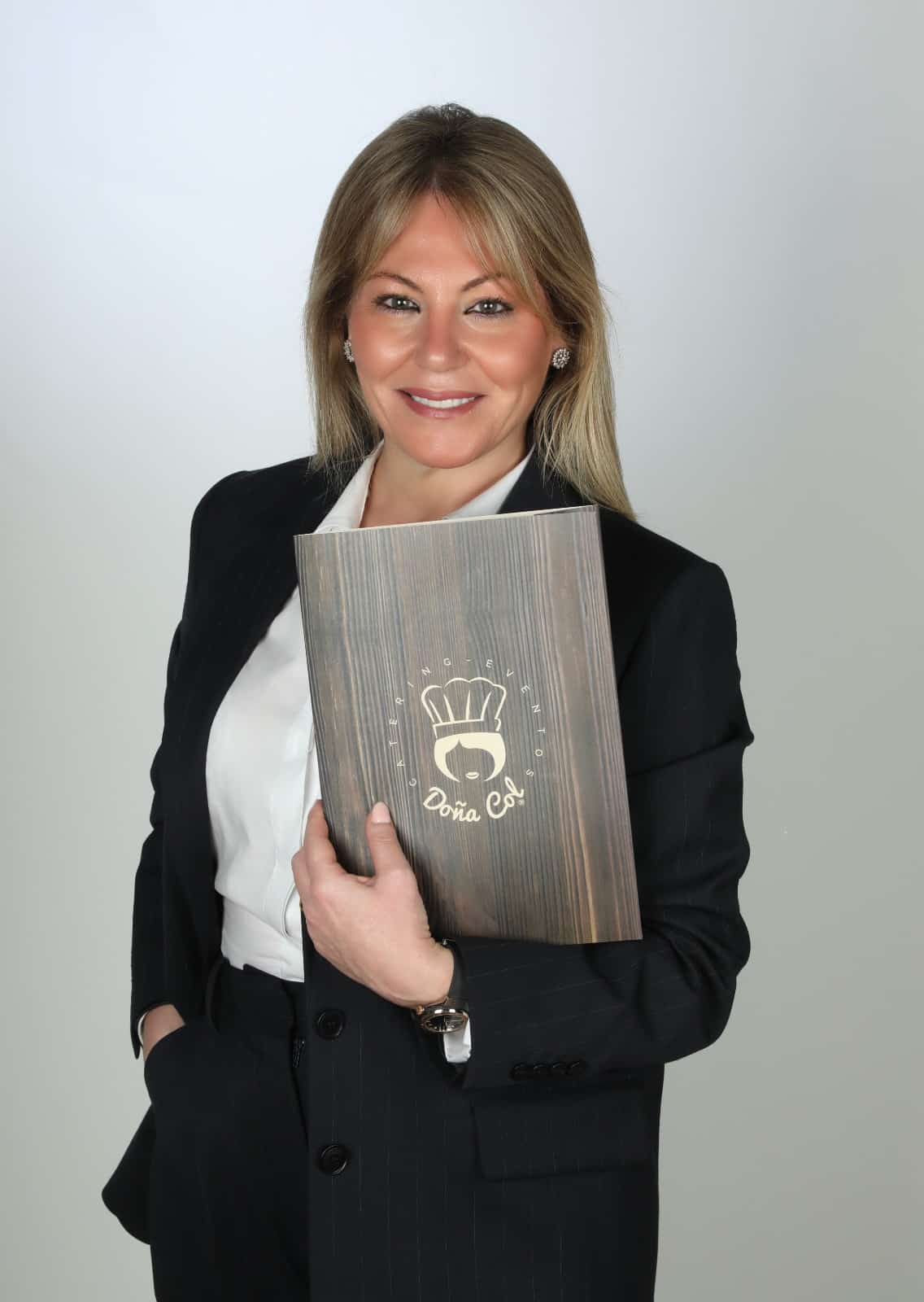 Doña Col cáterin, responsable